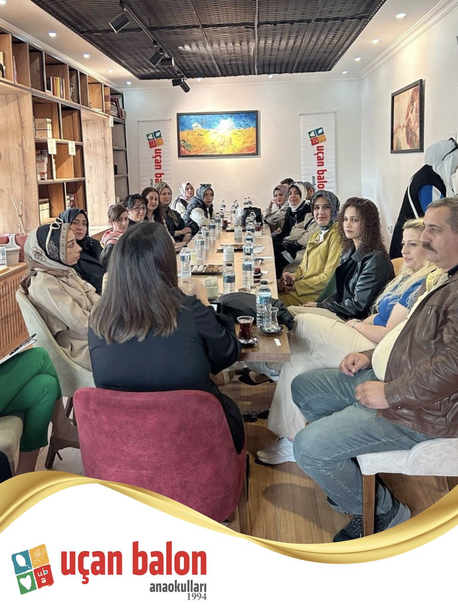 Yeni açılan Meram Şubemiz’de ilk veli toplantımız Uçan Balon Anaokulları kurucumuz Gülsüm Şentürk Yörük’ün katılımlarıyla gerçeklemiştir. Bu yeni yolculukta heyecanımıza ortak olan tüm velilerimize teşekkür ederiz.🎈