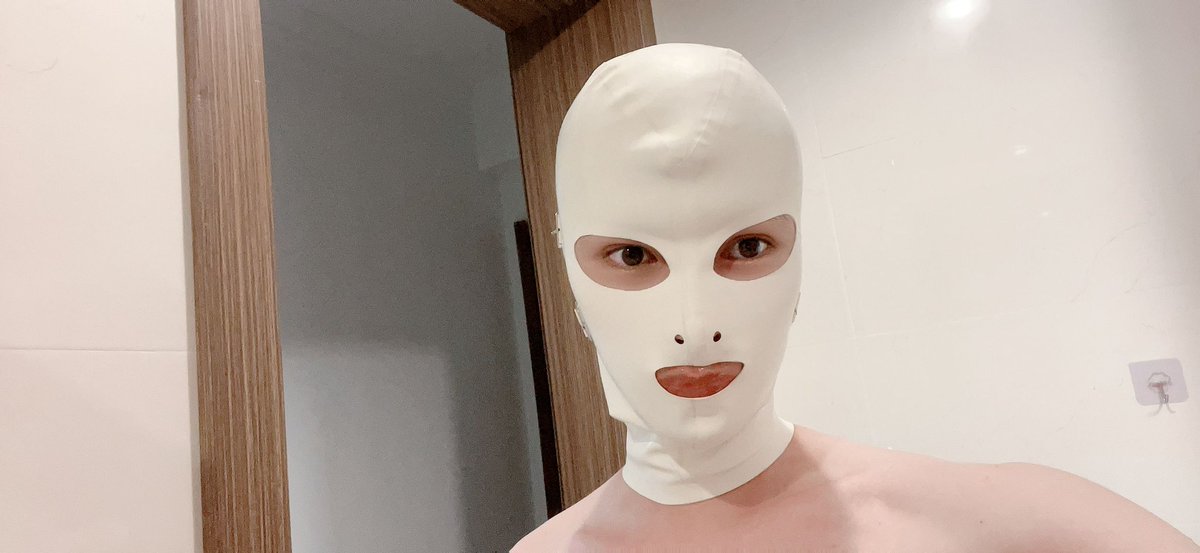 好久没有带头套了，试戴一下。