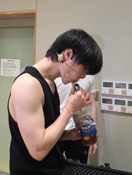 choi3left's tweet photo. https://t.co/oxG341juyd