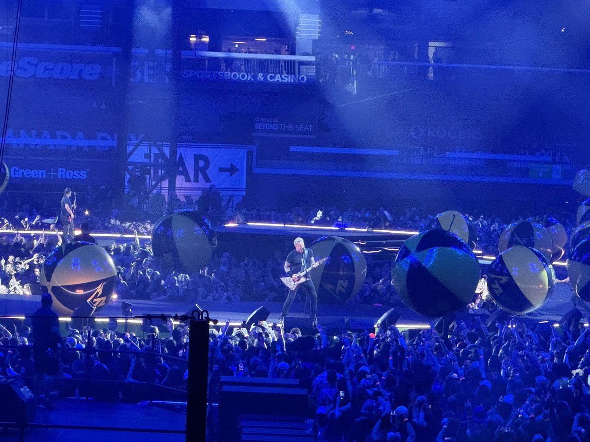 Both Nights  of <a href="/Metallica/">Metallica</a> in Toronto was absolutely unreal!