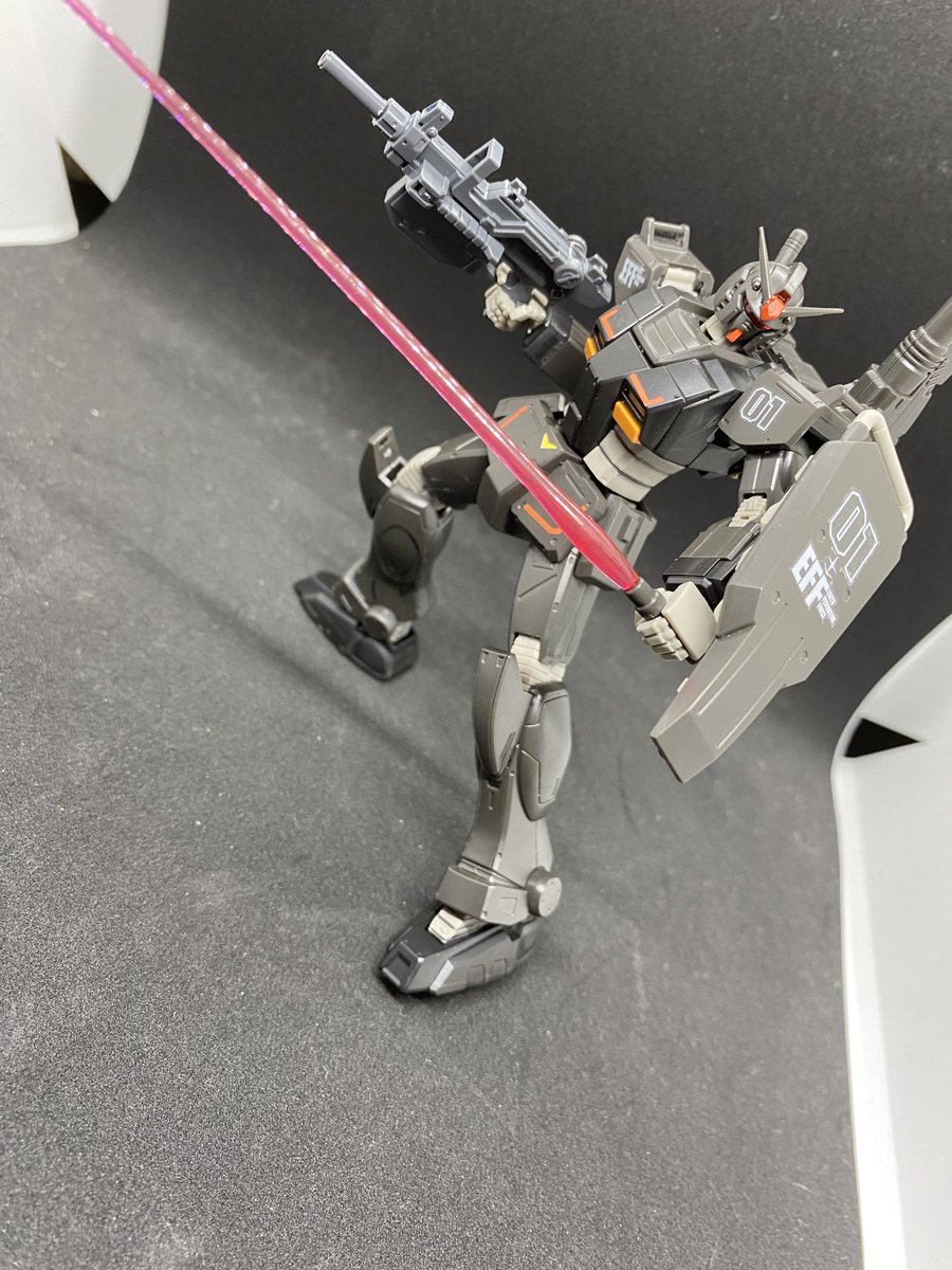 THEECAH4's tweet photo. 初心者ガンプラ
#ガンプラ
#シール貼るの難しい
#仲良くしてください https://t.co/t0M6ka5QgK