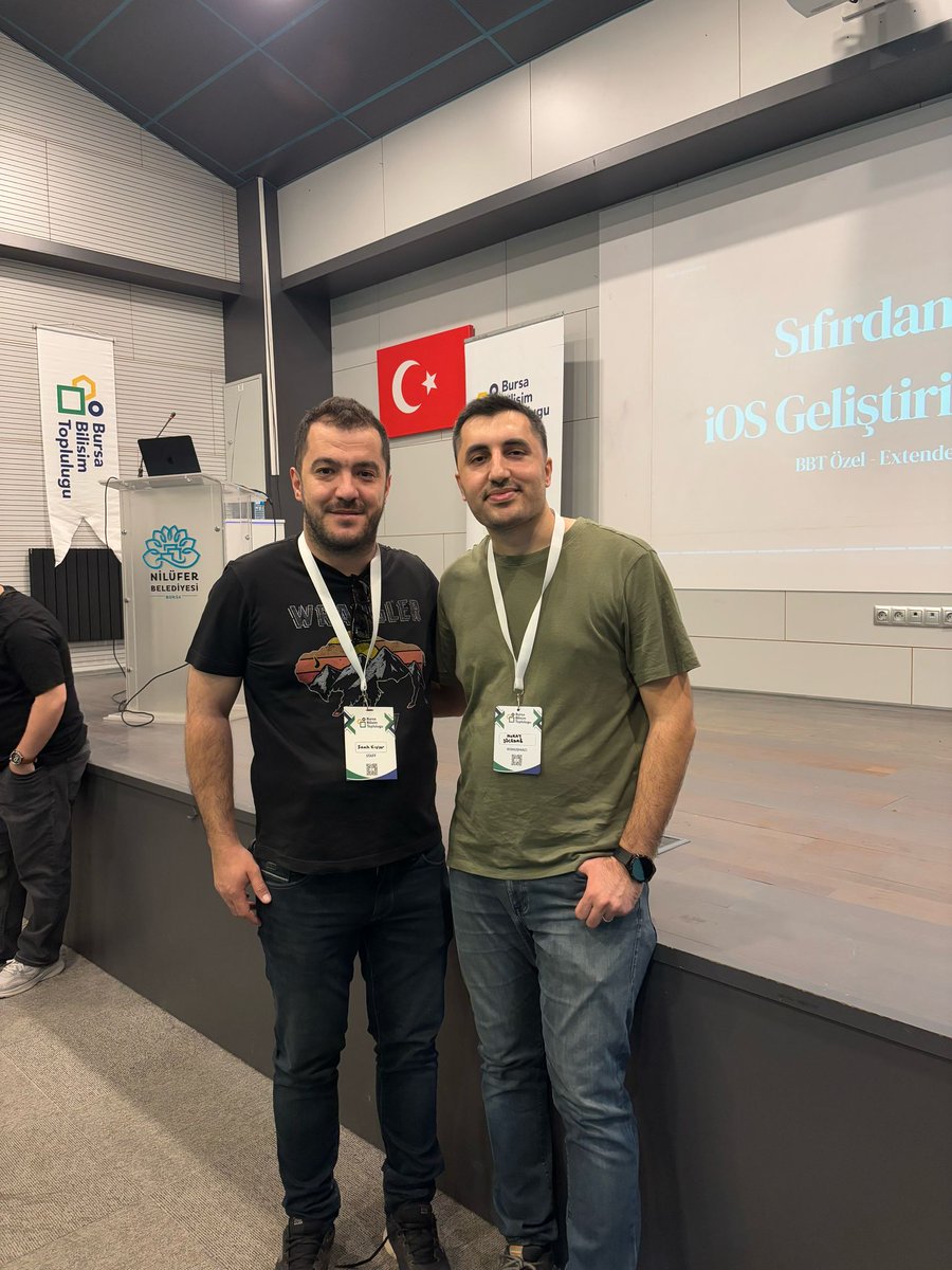 Murat Yucedag (@murattyucedag) on Twitter photo Dün Bursa'da <a href="/semiyann/">Semih Kışlar</a> Semih Bey ile tanıştık. Kendisi <a href="/bilisim_bursa/">Bursa Bilişim Topluluğu</a> topluluğunun kurucusu ve lideri olarak kısıtlı imkanlarla çok ama çok güzel işler yapıyor. Sağ olsun beni konuşmacı olarak davet ettiler, Bursa'daki arkadaşlara çok keyifli sunum yaptım. Sadece öğrencileri Dün Bursa'da <a href="/semiyann/">Semih Kışlar</a> Semih Bey ile tanıştık. Kendisi <a href="/bilisim_bursa/">Bursa Bilişim Topluluğu</a> topluluğunun kurucusu ve lideri olarak kısıtlı imkanlarla çok ama çok güzel işler yapıyor. Sağ olsun beni konuşmacı olarak davet ettiler, Bursa'daki arkadaşlara çok keyifli sunum yaptım. Sadece öğrencileri