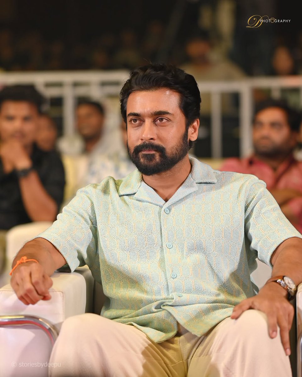 jamunamuna613's tweet photo. Suriya looking effortlessly charming while taking a cozy seat! 😍✨ Can't get enough of that smile and style! 
@Suriya_offl #CharmingActor #Inspiration #Suriya45 #suriya44 #RetroAudioLaunch #Retro #SURIYAISM #Lookism https://t.co/8LaKmdraBA