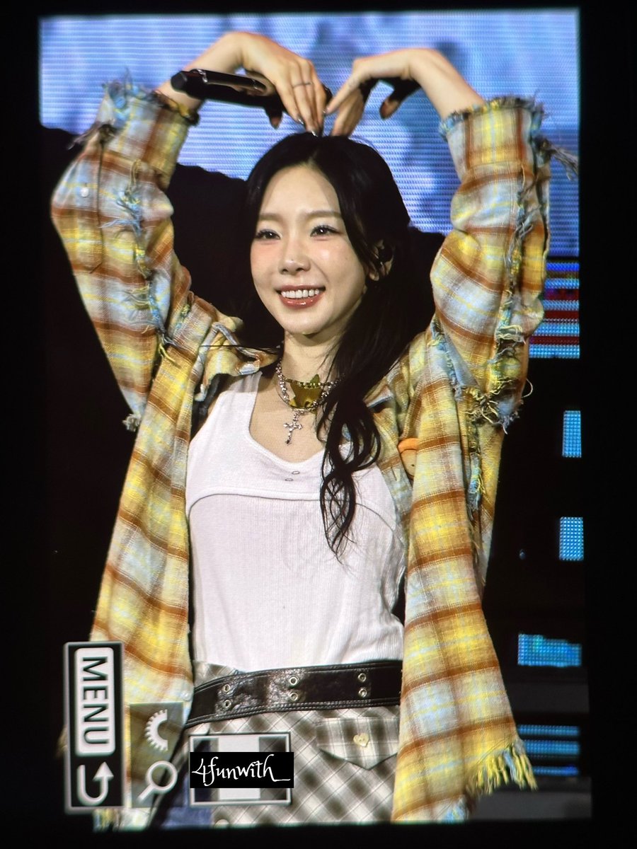 4funwith's tweet photo. 250427 TheTENSE in Macau
Preview
#TAEYEON #태연 
#TheTENSE #TAEYEON_TheTENSE https://t.co/l9U7ur7Njp