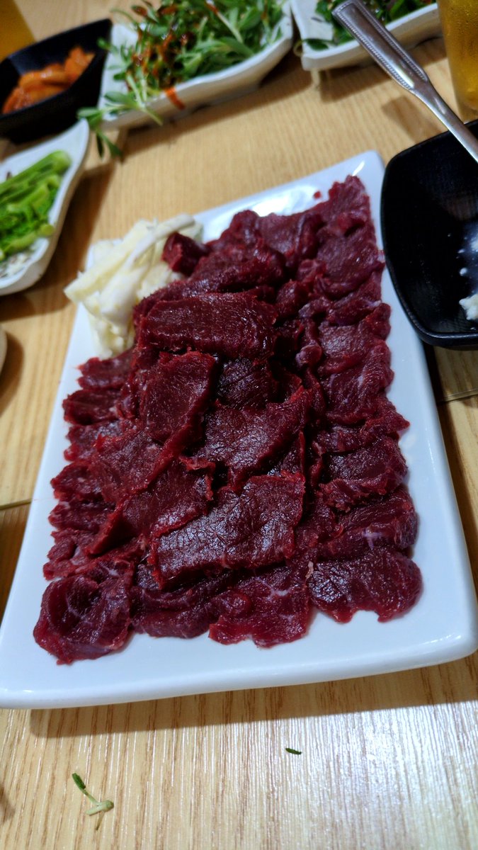 candoki's tweet image. 韓国出張
ホルモン
ユッケ
韓国の味を堪能！