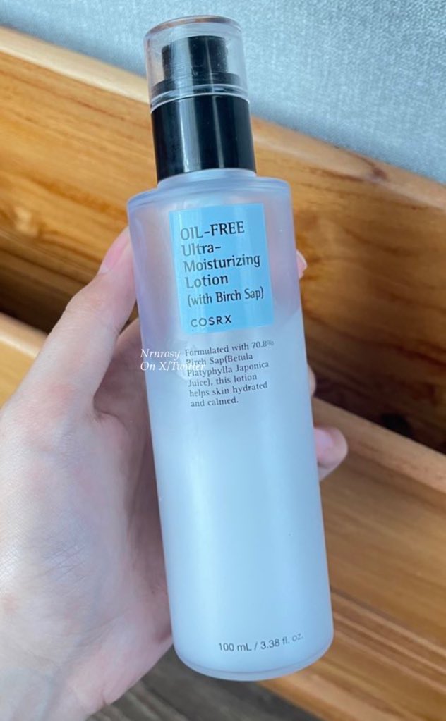 nrosynr's tweet photo. @womanfeeds_id Oily acne prone, pake dua MOIST GENTONG INI!! Cosrx pake dia dari breakout parah smpe sembuh, ringan, lembab, kandungannya gk neko2

Hyalupure 30ribuan isinya jg banyak 100ml. Udh abis sebotol, bagus buat skinbarrier, melembabkan POLL tpi ringan, bagus buat skinbarrier juga🥹🫰🏻 https://t.co/K60on9NxRE