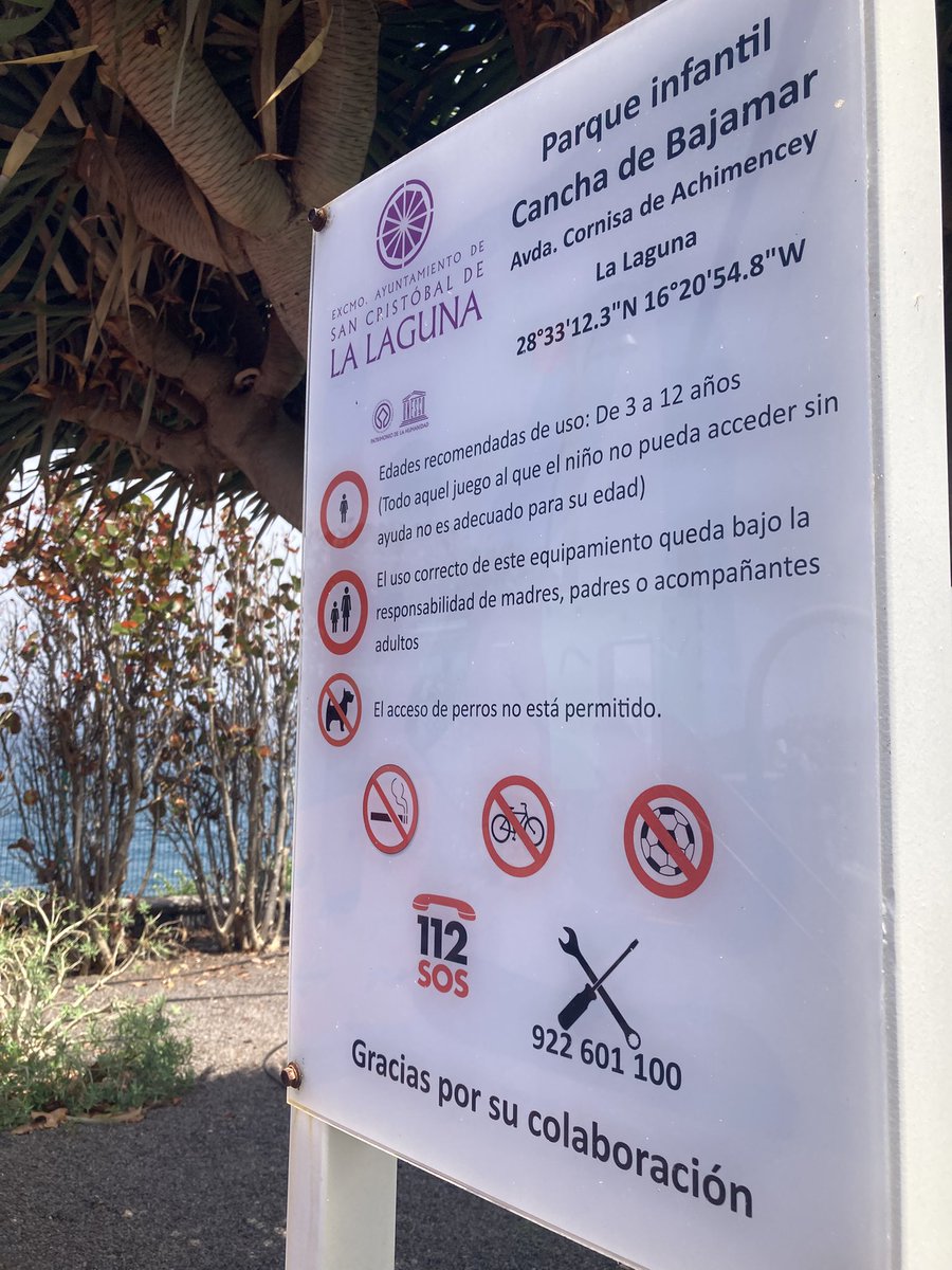 felixdiazhdez's tweet image. A tener en cuenta por @aytolalaguna_es Avispero en interior de parque infantil de #Bajamar construyéndose en uno de los juegos. Convendría retirarlo. @policialalaguna @24bajamar @vecinosbajamar