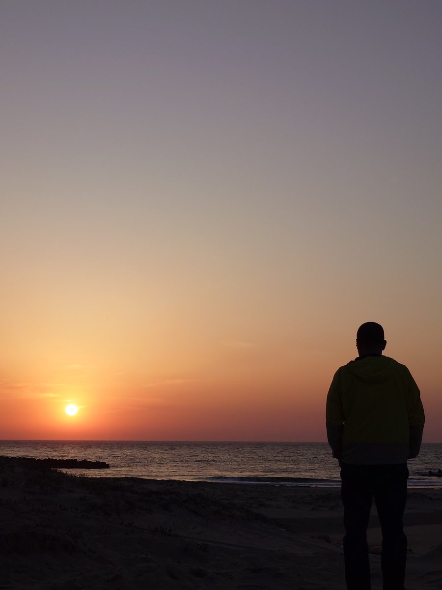 この夕陽が見たいからキャンプするんよ。