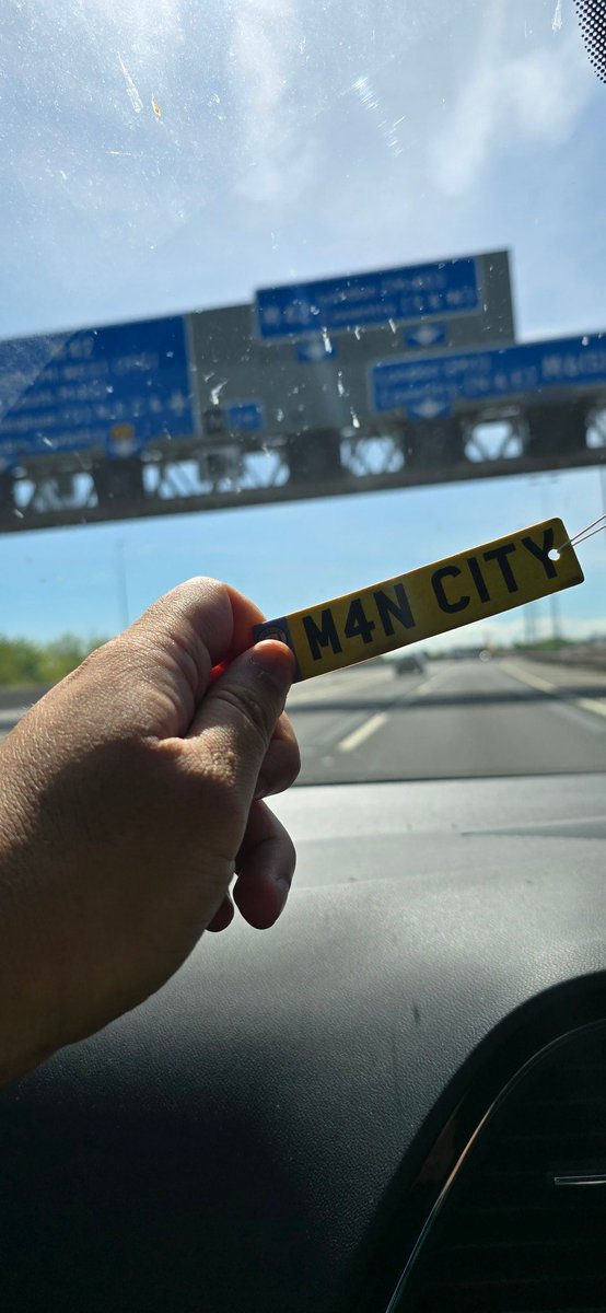 _BlueCrescent's tweet image. MATCH DAY ... EN ROUTE WEMBLEY STADIUM 3 YEARS IN A ROW
CMON CITYYYYYY