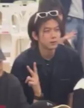 thanab00m's tweet photo. guys ini siapa ya….? ganteng gondrong pake pdh teknik… salfok bgt caught my eyes asli siapa guys tolong infokan instagram https://t.co/pRpcrBQAmZ