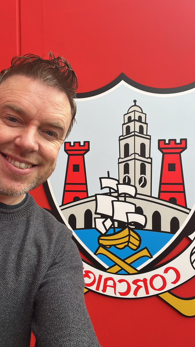 Playing in <a href="/PaircUiCha0imh/">SuperValu Páirc Uí Chaoimh</a> with <a href="/frankandws/">FrankandWalters</a> today 🎹 🏃‍♂️ 🏃‍♂️ 🏃‍♂️ 🏃‍♂️