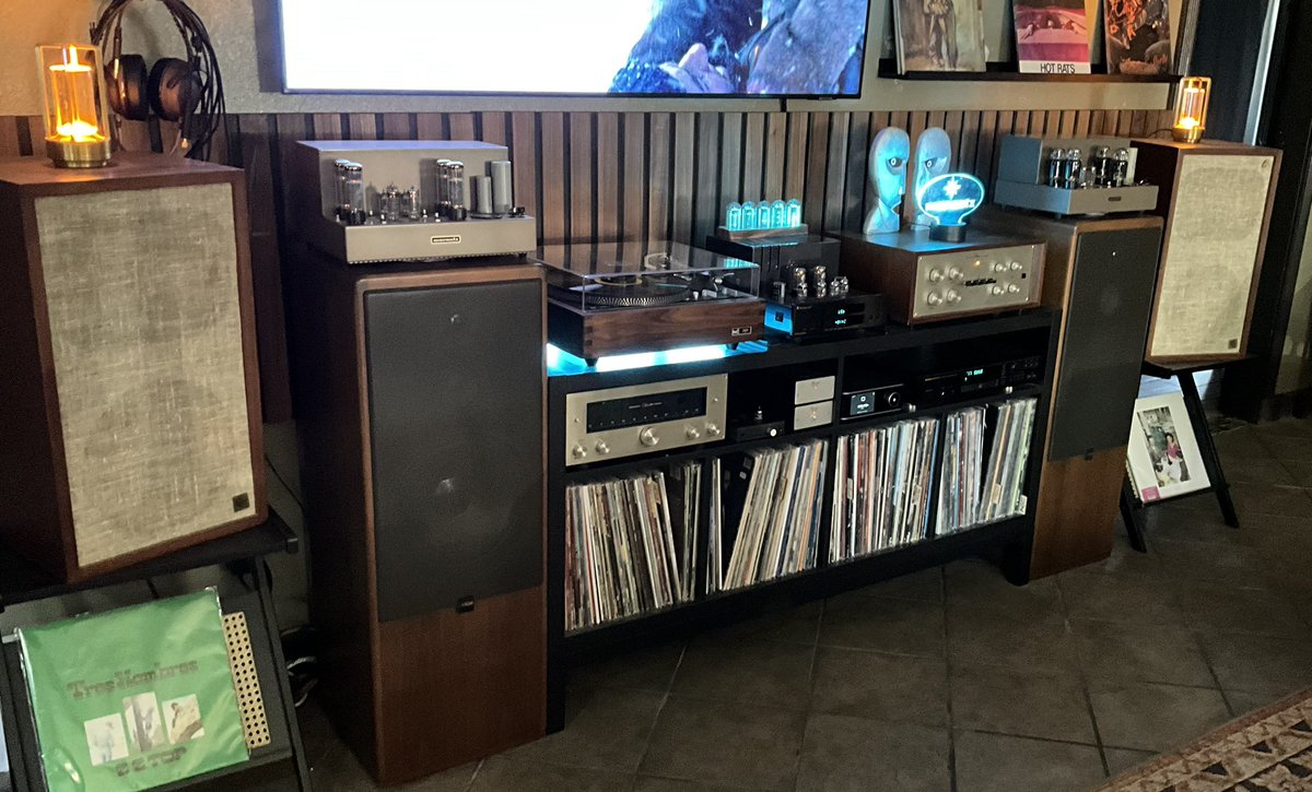 Vintage HiFi System. Most of it is was manufactured in the 1960s. Many tubes. All fully restored and sounds amazing.