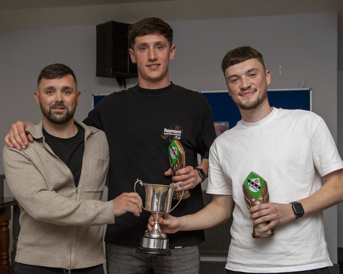 ⭐️ MANAGERS PLAYER OF THE YEAR | Ryan Hamer and Nathan Nickeas

Manager Ryan Donnellan awarded a joint award to both Hamer and Nickeas for their fantastic seasons.

Ryan Hamer helped keep nine clean sheets in all competitions since arriving in the summer! 👏

📸 <a href="/sjt_photos/">Steven Taylor 📸</a>