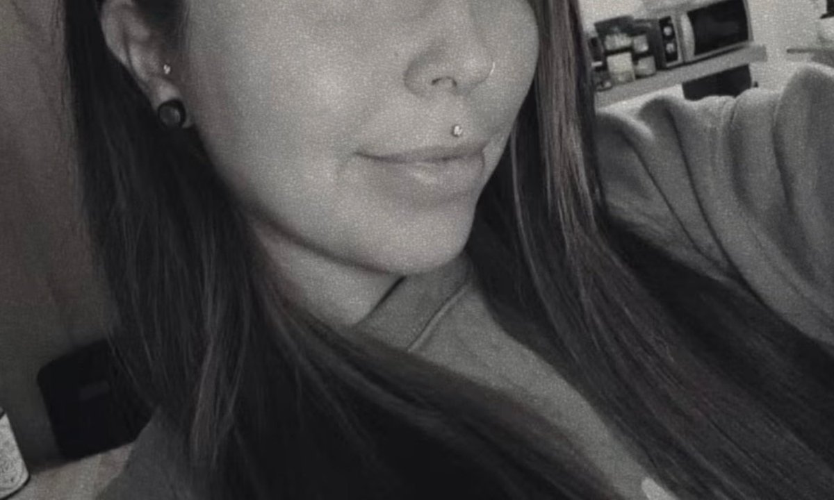 CelineLikesit's tweet photo. Down to talk, SFW or NSFW and no matter the gender. All are welcome. #nsfwtwt #sfw #tribute https://t.co/kgg9lrOg8u