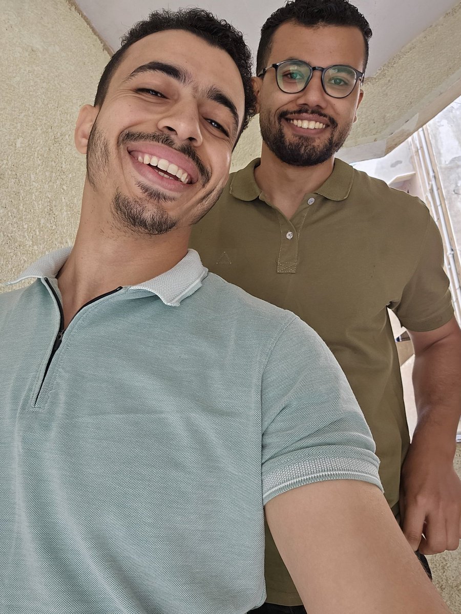 في أصحاب كتير وفي عبده 🥰
<a href="/badabeddo/">عبد الرحْمـٰن🧠</a>