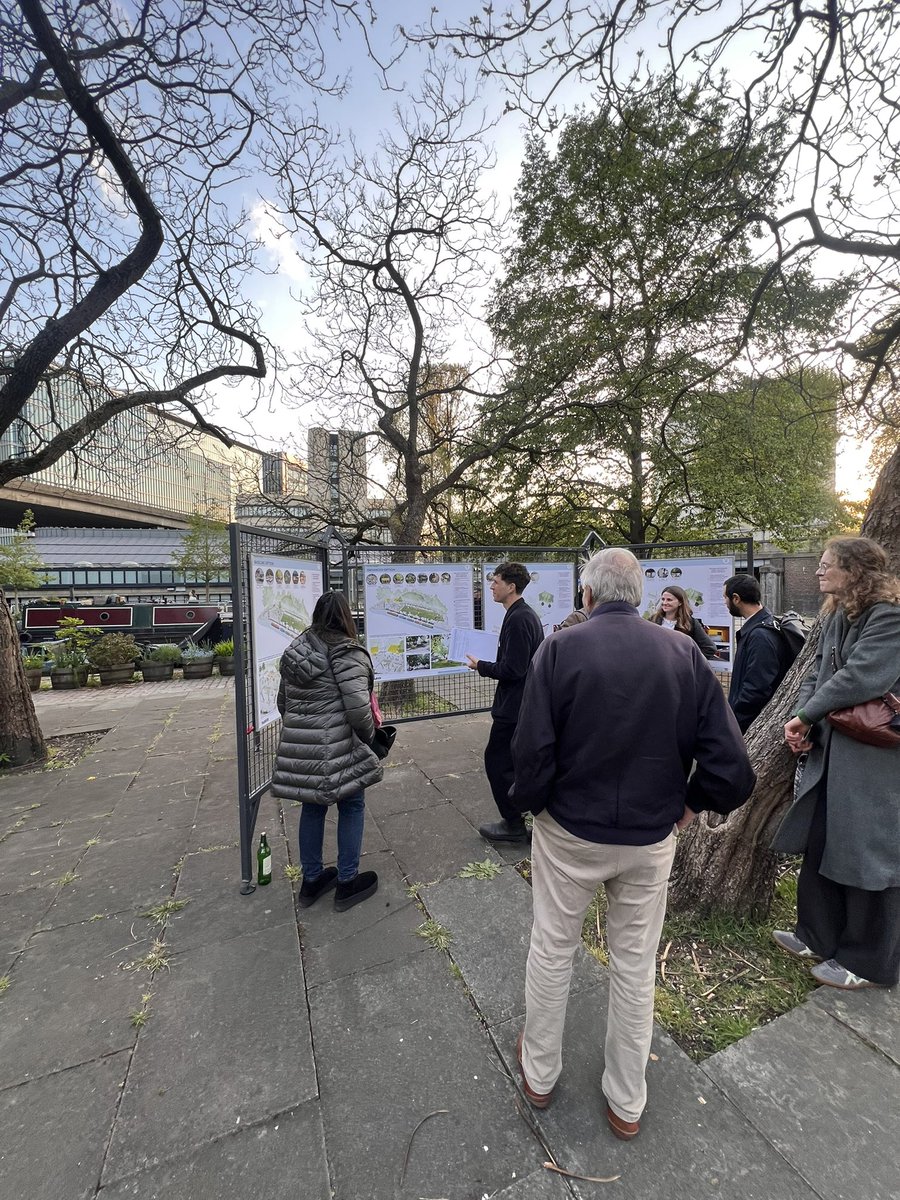 ShadHoshyar's tweet photo. Great to see the improvement plans for #LittleVenice & #PaddingtonGreen during last week’s walk around with residents, @CityWestminster & Cllr @Sarahassan_lv.
Plans include:
🌳 More green spaces
🚲 New cycling / walking routes
🛝 New playground https://t.co/GU4hXwXuZC