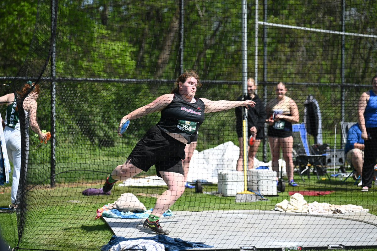 Ballard Bruins Throws Squad tweet media