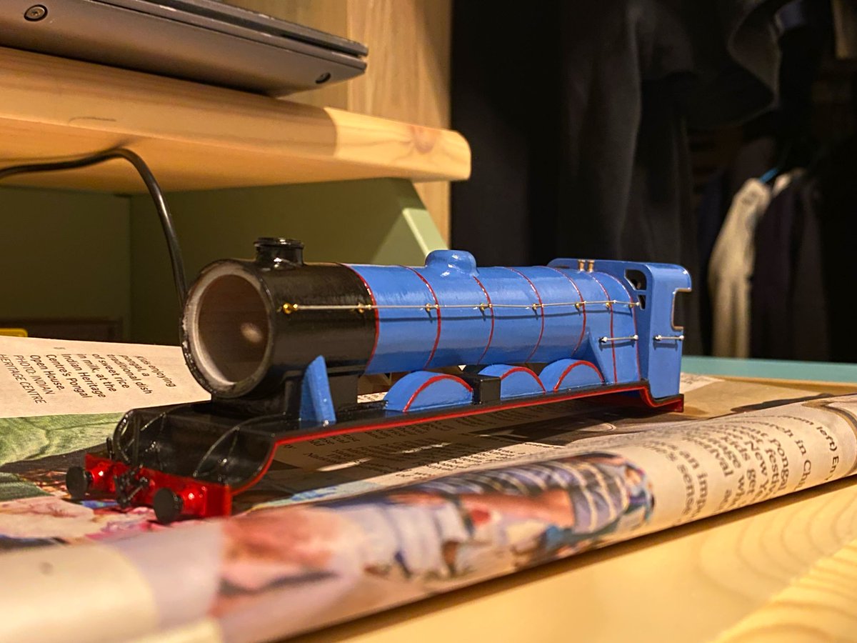 Bad luck w this one. Running board dip snapped AGAIN. Varnish made the lining shrink, so fuck the 8 wheel tender. Going with a 4P tender. 

Also installed handrails, salvaged from the Great Northern shell and Henry shell