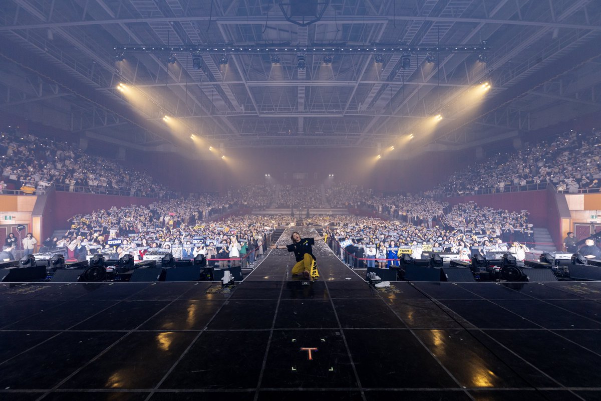 d_lable's tweet photo. [#대성 📸] 250427 𝗗𝗔𝗘𝗦𝗨𝗡𝗚 𝟮𝟬𝟮𝟱 𝗔𝗦𝗜𝗔 𝗧𝗢𝗨𝗥: 𝗗'𝘀 𝗪𝗔𝗩𝗘 𝗜𝗡 𝗦𝗘𝗢𝗨𝗟 #Day2

D's WAVE IN SEOUL Day✌️
이게 바로 우리의 공연이자 콘서트!
영원히 기억에 남을 오늘입니다앙~
형들 고마워요옹~ 팬분들 고마워요옹~😍

#대성 #DAESUNG #DLITE
#DsWAVE #Asia_tour #SEOUL https://t.co/gqdUnh898G