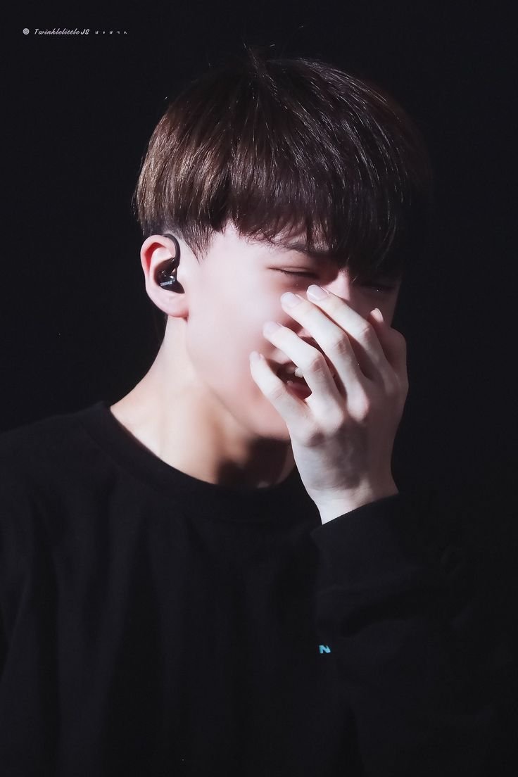 jisurgpark's tweet image. Kemudian ia taruh kopinya dan melanjutkan speechnya. &quot;Temen-temen gue yaitu pada nomad... makasih ya udah menjadi temen gue selama sebulan.. semoga pertemanan kita gak hanya sebulan, kalau bisa selamanya.. seterusnya.. gak akan pernah cd kayak badrep ini.. hiks gw gak sanggup&quot;