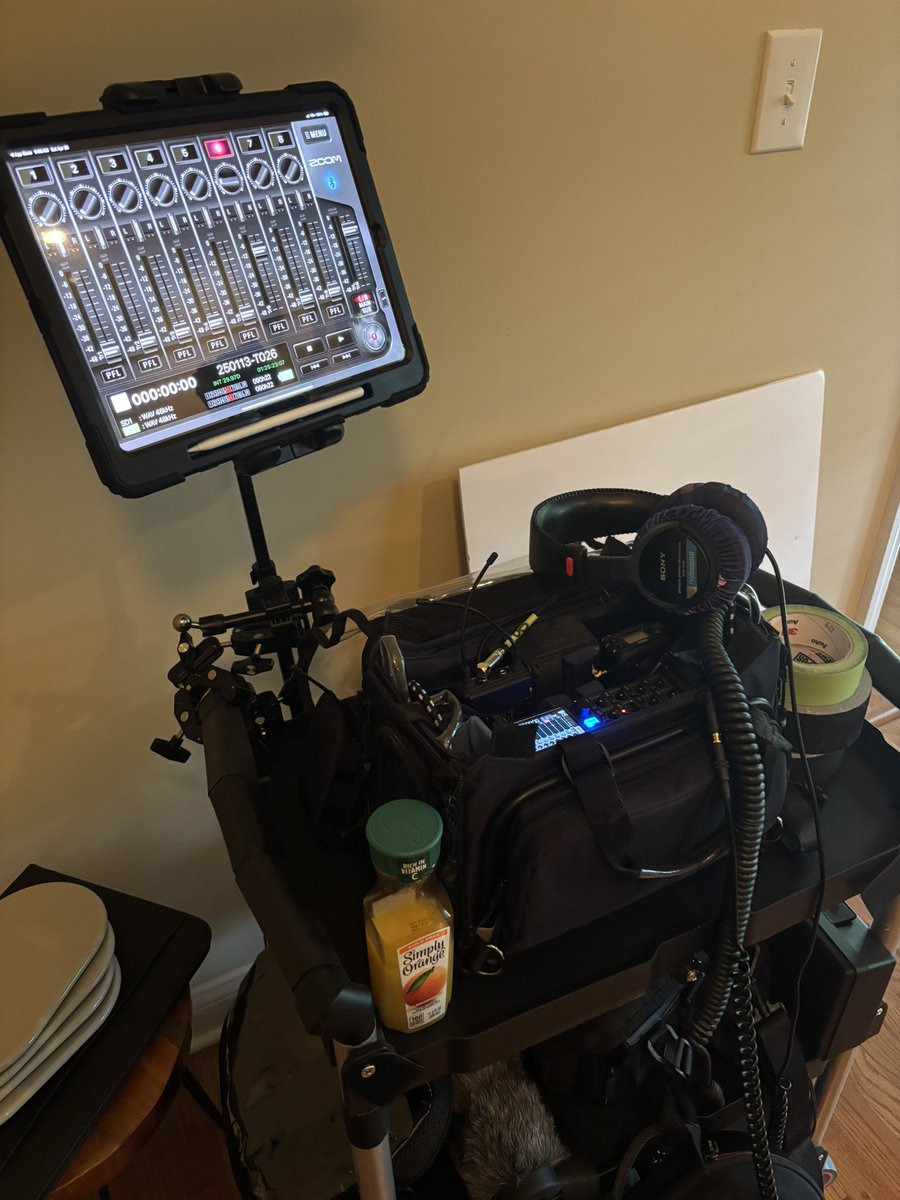 JoelRussellSr's tweet image. Me and @JoelRussellJr was on set yesterday! Spending time with my son and doing what I love means everything to me! #filmlife