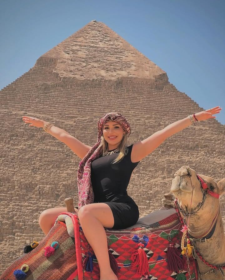 ربنا يعطيني الجمل ويعطيكو  ماحمل 👇😂👇