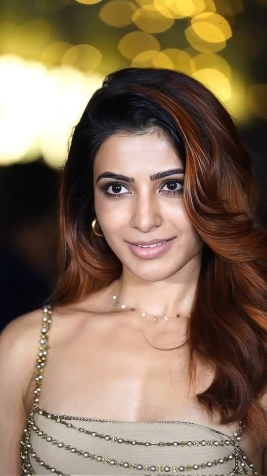 SamUpdate1's tweet photo. You glow differently in real happiness 
@Samanthaprabhu2 
#HappyBirthdaySamantha https://t.co/DV9TLColWU