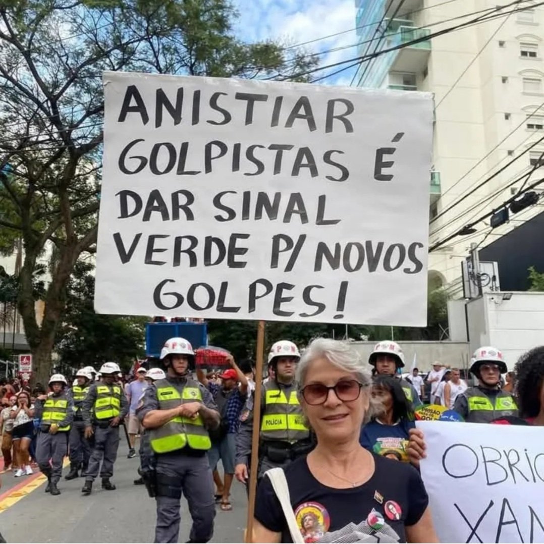 AgdaOli96919401's tweet photo. Exato!
Tentativa de golpe não têm respaldo na constituição, portanto são criminosos...
#SemAnistiaParaGolpistas https://t.co/uYNfIDHEZB