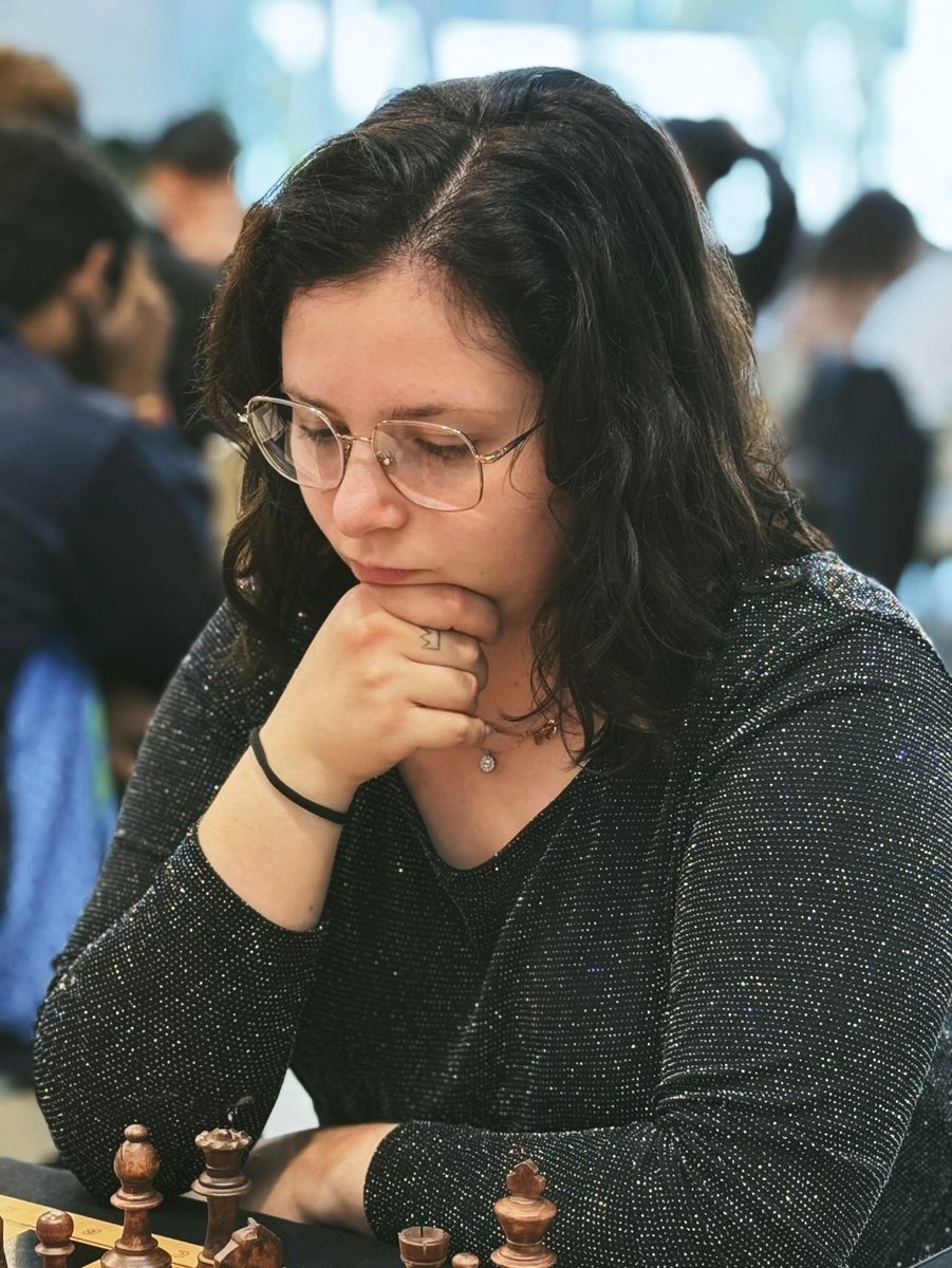 andy_rekt_chess's tweet photo. Back from the Menorca tournament!
4.5/8 score &amp; +8.6 Elo ↗️.
17 games in 11 days Spanish marathon 🥵.
Overall happy with my play.
Next up: Final phase of the English Top League @4NCL with @WhiteRoseChess, May 3-5!

#Chess #Tournament #Menorca #Elo #Professional #lookingforsponsor https://t.co/DZwWrVE9UF