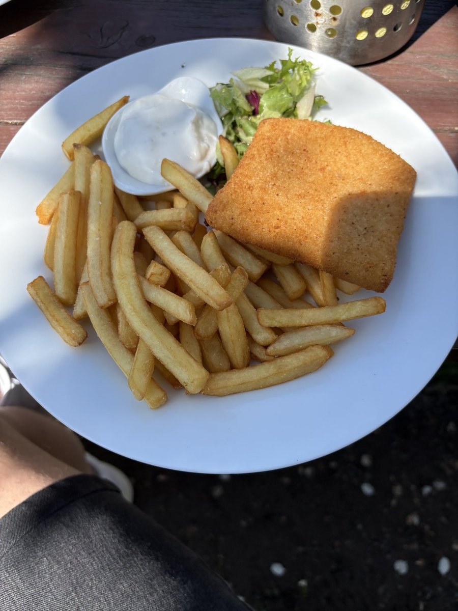 FilipKabil's tweet image. Titulová konzumace nazdar