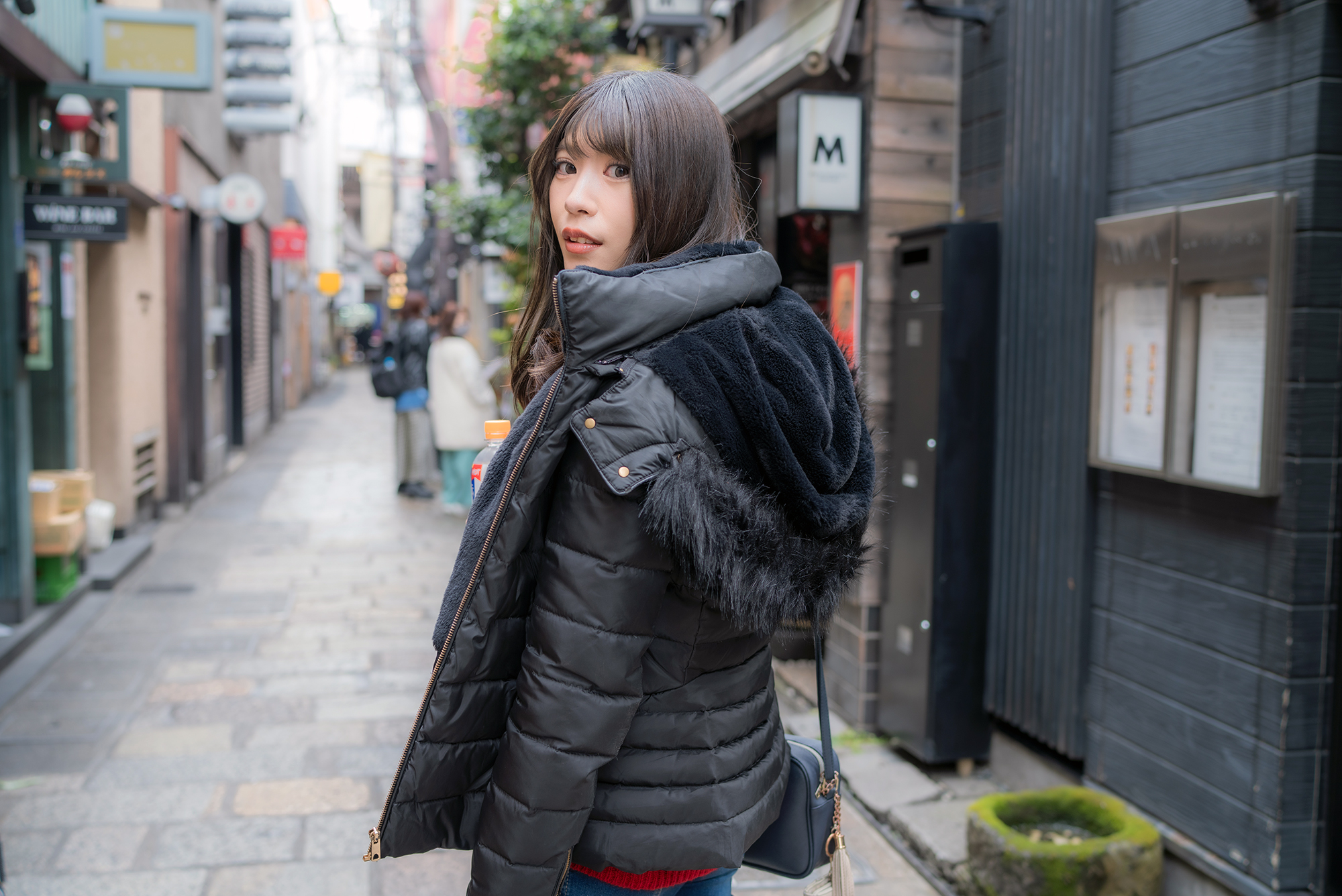 ZEISS アングル ウエストファインダー モデルさんがリラックス