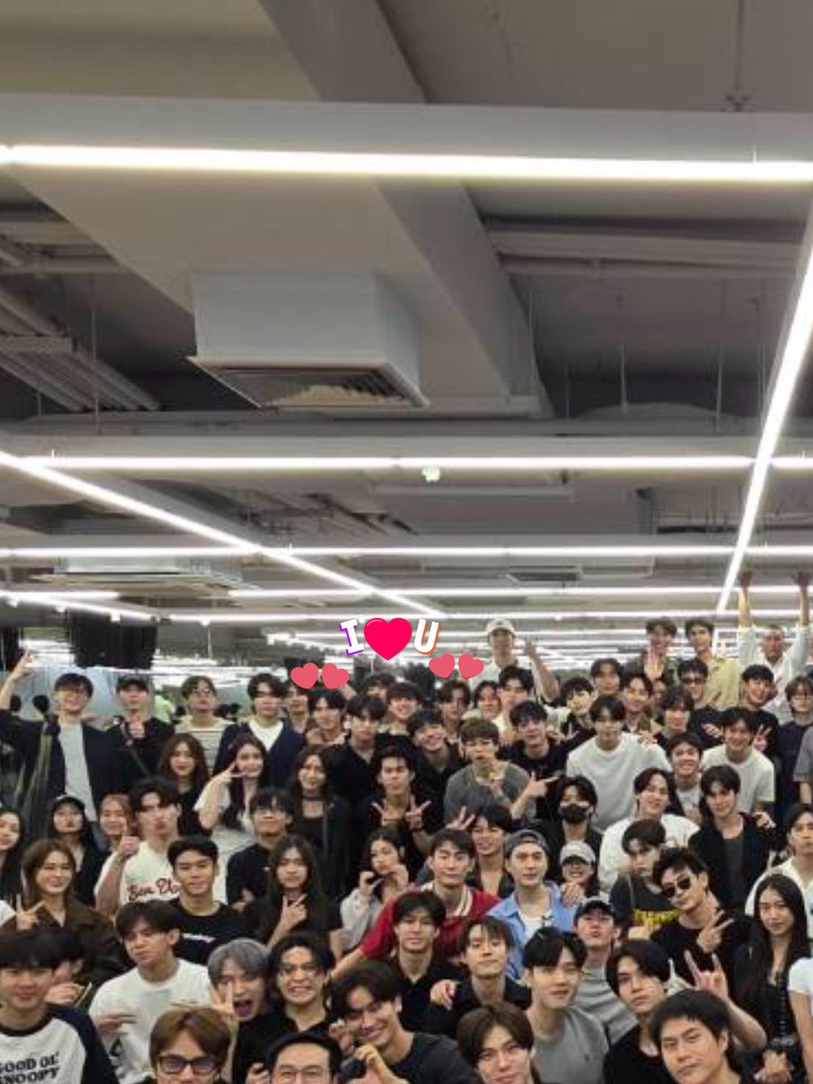 janejira94's tweet image. ถึงนานนานจะเจอกันคนพี่คนน้องก็ไม่เคยห่างกันเลยจิงจิง

ผมมีน้ำตา🥺🥺
#เพิร์ธพร้อม #PerthProm