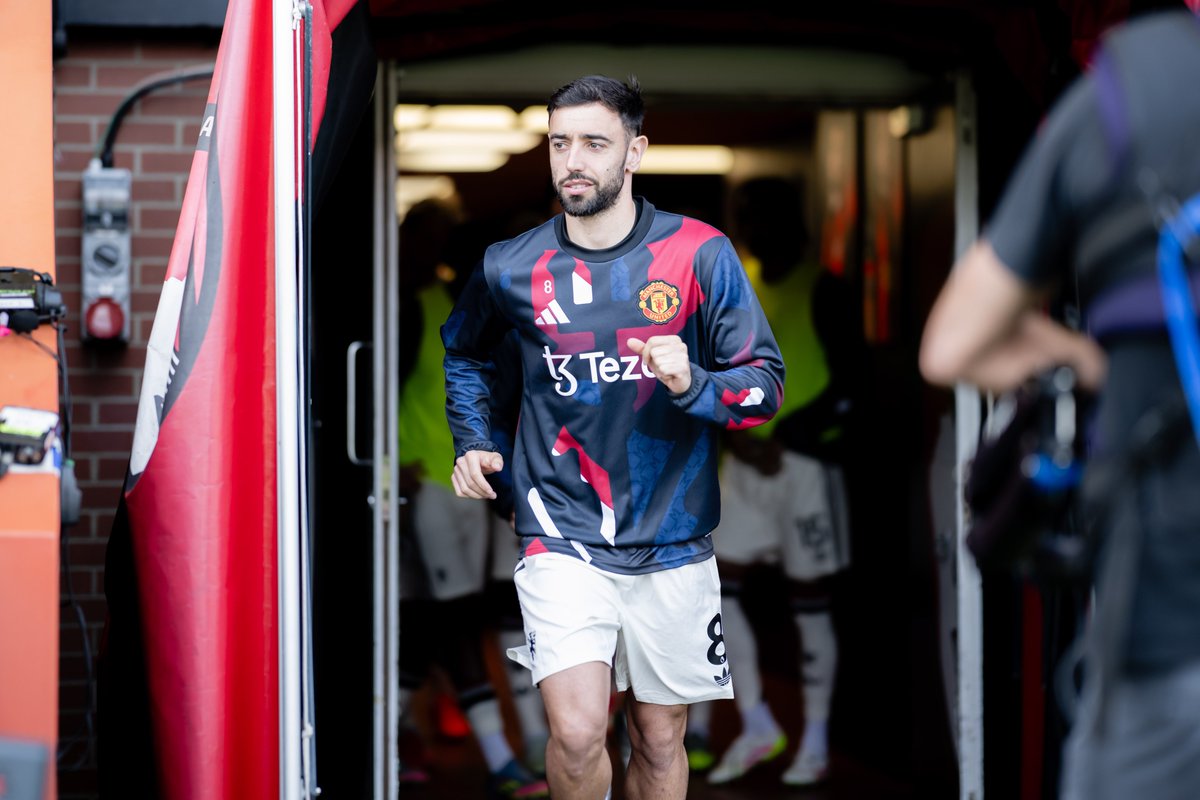 ManUtd_ID's tweet image. Persiapan terakhir. ⏳ 

#MUFC || #BOUMUN
