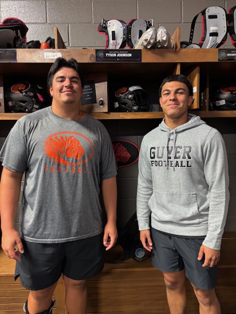 jacejohnsonnn's tweet photo. Had an amazing @ECUTigersFB JR. Day visit.  Look forward to coming back 💪 Energy & Culture 🔥

Thank you @LitrentaJohn @CoachTHendrix @Coach_Tinez1 @CoachAguilarOL @CoachIngramECU @coachmurph__ and the entire team for the hospitality 🤝....including my brother 😂

#BeTheStandard #TheHardWay #JohnsonBoys

@DentonGuyer_FB @ReedHeim @mike_gallegos16 @kylekeese @PTRockTraining @FlightSkillz 
@DFWPrideFB @JodiMontanaUSAK @nfldbscout
@creolehammer17 

#AGTG #Southside #DifferentBreed #RecruitGuyer #RecruitME #122025 #JJ21