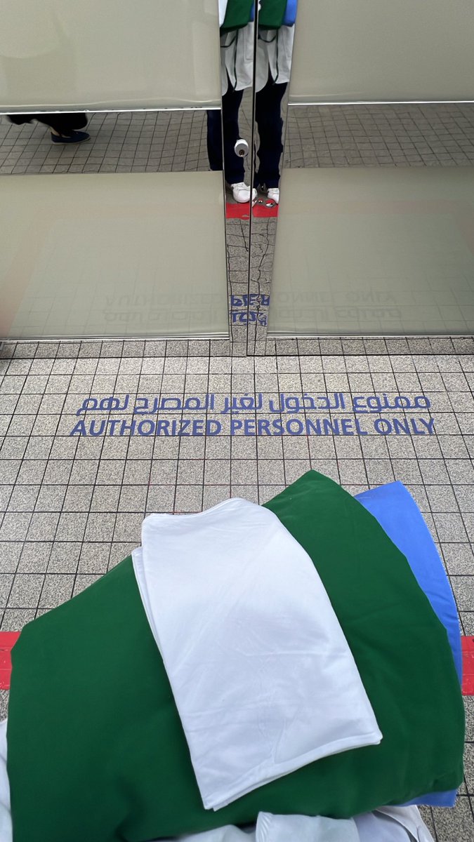 llijn5's tweet image. Ophthalmic surgery 10/10🪡👁️