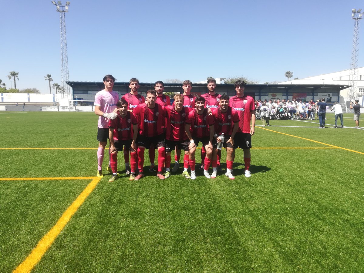 FINAAAAAAL en Espartinas 0-2 venció el <a href="/LoraCFOficial/">LORACF</a> al <a href="/Espartinascf/">Espartinas c.f</a> con goles de <a href="/espigol9/">migue.a espinar</a> y <a href="/eduventura13/">Edu Ventura</a> 
ENHORABUENA A TODOS!! Seguimos buscando el OBJETIVO!
#ElValordeloNuestro 💪💪
#VamosLora ❤️⚪❤️