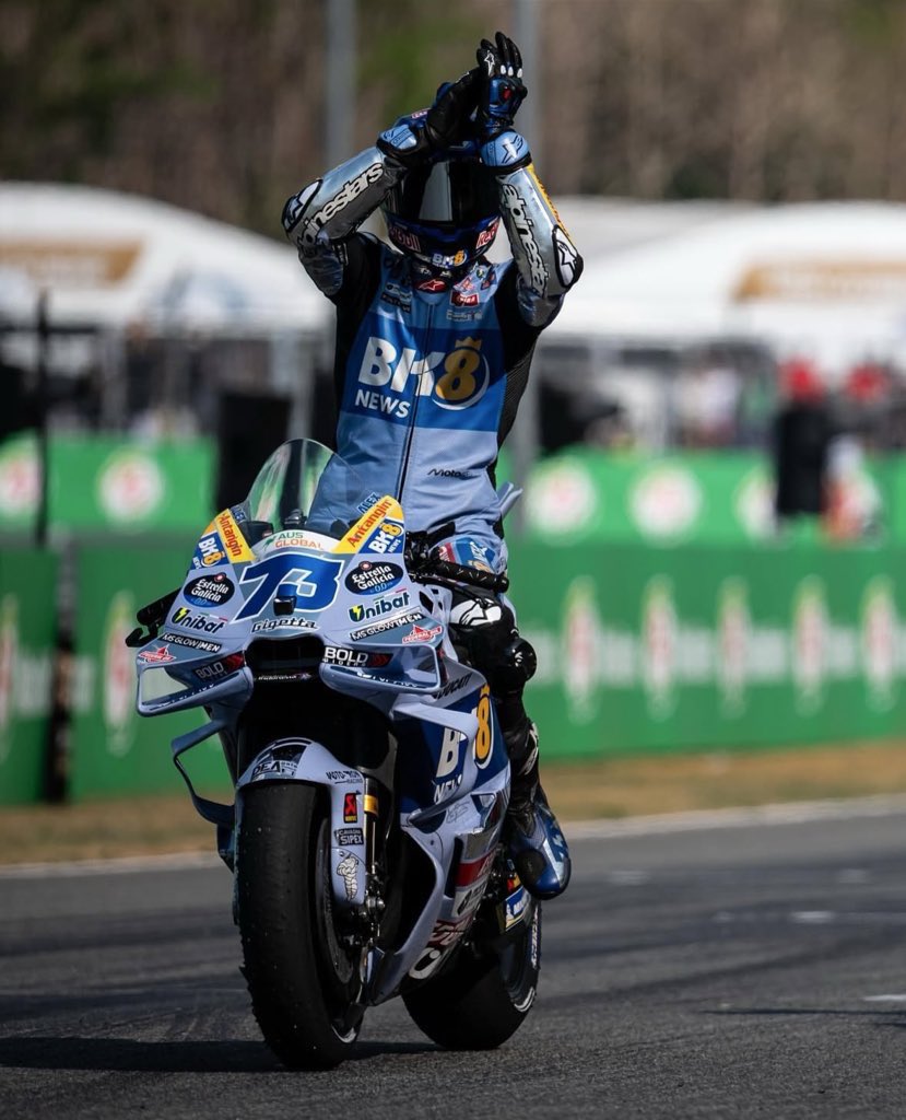 Callando bocas.

Eres ENORME!