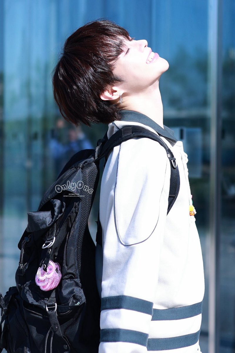 OnlyOne_HB's tweet photo. 𝐏𝐫𝐞𝐯𝐢𝐞𝐰˚ 
250427 ☀️

#템페스트 #TEMPEST #냥이뷰 
#한빈 #HANBIN #오늘의한빈 https://t.co/3p6WkNUt5S