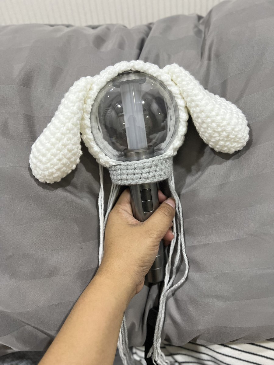Haru9539's tweet photo. ปลอกบง ✨ ซองฮุน
งานโครเชต์ ใส่ได้ทั้ง 2 Ver. 🐧🐶
🧶 Chrochet Cover Enhypen Lightstick
แพนกวิน
🎀 250 บาทรวมจัดส่ง
🎀 200 บาท นัดรับหน้าคอน
หมาขาว
🎀 200 บาทรวมจัดส่ง
🎀 150 บาท นัดรับหน้าคอน
💌 pls DM
#WALKTHELINE_IN_BANGKOK
#CoverLightstick #ตลาดนัดEnhypen #แท่งไฟEnhypen https://t.co/RDH3EZqz3z