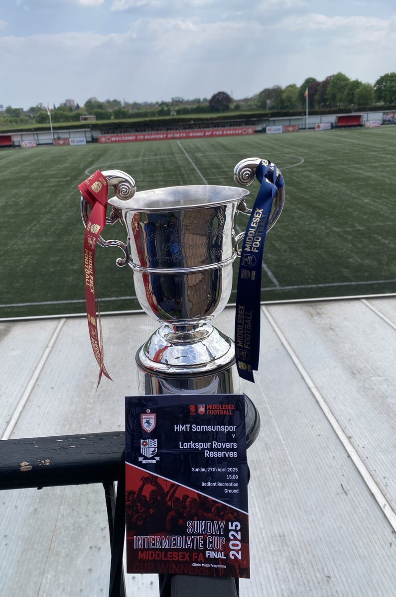 Middlesex FA ⚽️ (@middxfa) on Twitter photo We’re getting excited for this afternoon’s Sunday Intermediate Cup Final between HMT Samsunspor & <a href="/LarkspurSunday/">Larkspur Rovers (Sundays)</a> Reserves
Perfect conditions at the excellent <a href="/BSFC_Official/">Bedfont Sports Club</a> ground for what should be a cracking match to take home the silverware 🏆
Kick off 3pm… We’re getting excited for this afternoon’s Sunday Intermediate Cup Final between HMT Samsunspor & <a href="/LarkspurSunday/">Larkspur Rovers (Sundays)</a> Reserves
Perfect conditions at the excellent <a href="/BSFC_Official/">Bedfont Sports Club</a> ground for what should be a cracking match to take home the silverware 🏆
Kick off 3pm…