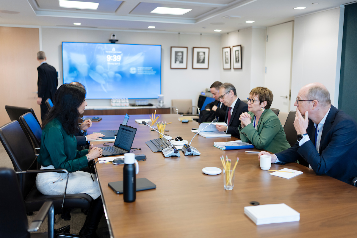 GitaGopinath's tweet image. Thanks to Chile’s Finance Minister @mariomarcelc, @EBRD President @OdileRenaud, @EestiPank Governor Madis Müller, @Lietuvosbankas Governor Gediminas Šimkus, @LatvijasBanka Governor Martins Kazaks for their insights on the closing day of the #IMFMeetings.