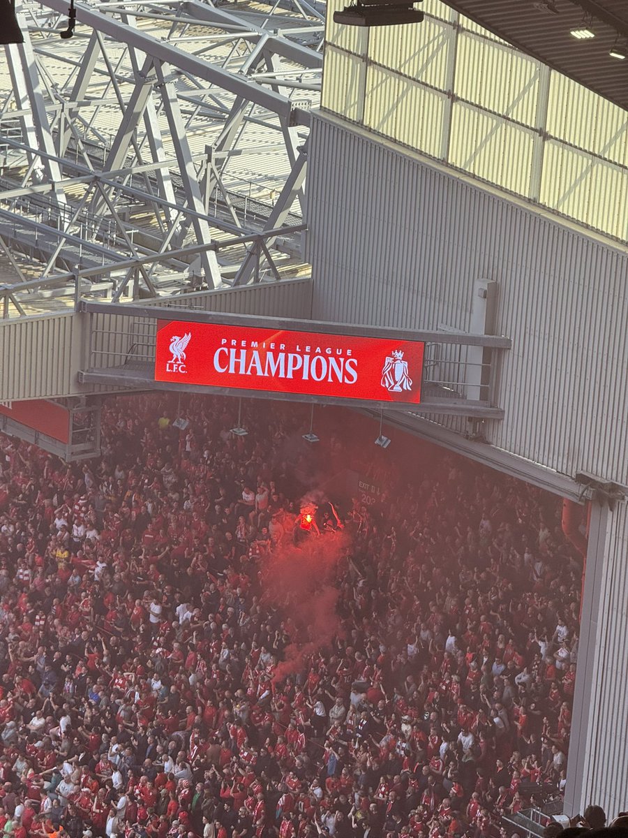 nir_cpp's tweet image. WE ARE PREMIER LEAGUE CHAMPIONS