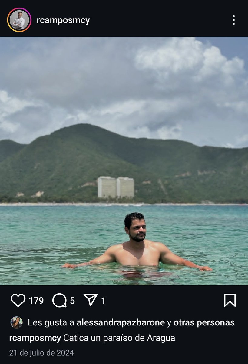 ElRadicaloso's tweet photo. @plomoparejo Rodrigo Campos, mejor conocido como Chico sexy Maracay, el "dirigente palangrista" que antes de las elecciones del 28Julio y luego de ellas, se fue a la playa mientras en el país perseguían a los políticos, miembros de mesa y todo aquél que oliera a democracia. ¿sospechoso o no? https://t.co/Ru9E5mj3Fh