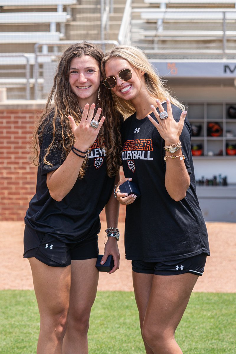 MercerBearsVB's tweet image. New hardware🥶

#BearDown | #RoarTogether