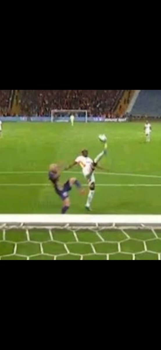 Şaka mısın Abi 😳
#EYPvGs