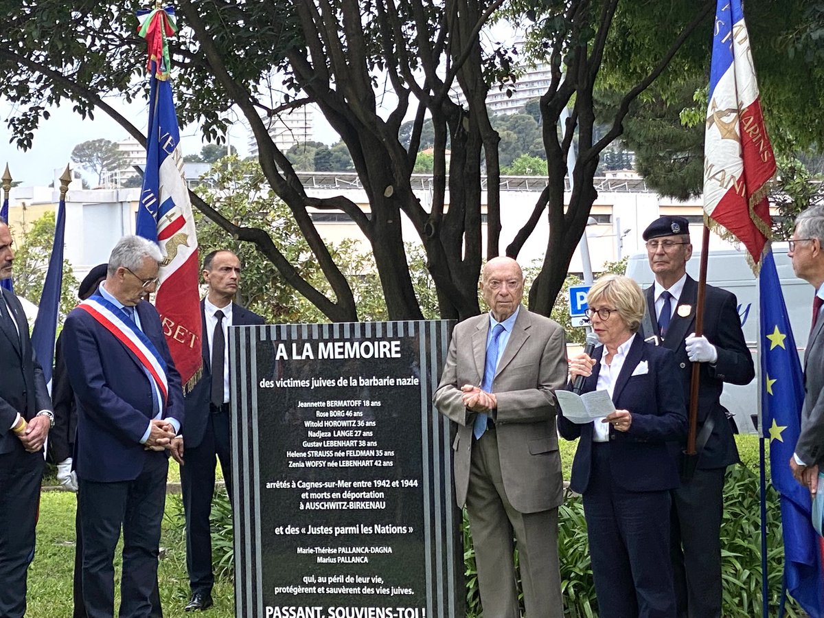 Veronique Triaille (@vtriaille) on Twitter photo Ne jamais oublier🙏. Cérémonie avec Daniel Wancier <a href="/VilledeCagnes/">Ville de Cagnes-sur-Mer</a> mémoire des victimes de la déportation dans les camps <a href="/AlpesMaritimes/">alpesmaritimes</a> #devoirdememoire Ne jamais oublier🙏. Cérémonie avec Daniel Wancier <a href="/VilledeCagnes/">Ville de Cagnes-sur-Mer</a> mémoire des victimes de la déportation dans les camps <a href="/AlpesMaritimes/">alpesmaritimes</a> #devoirdememoire