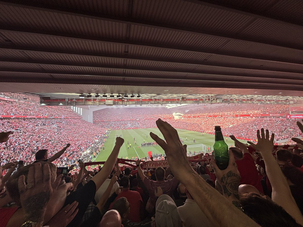 Special. This football club ❤️