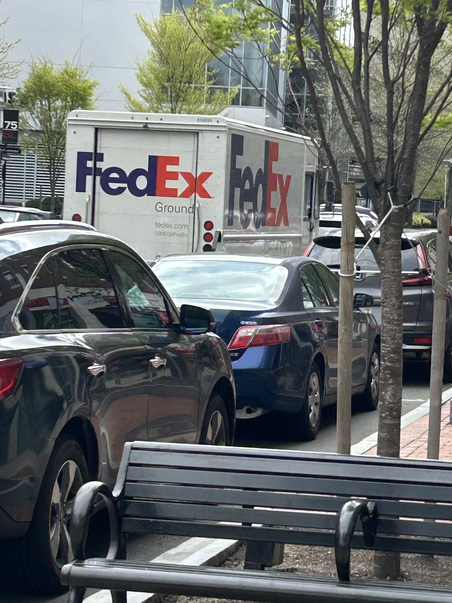 doc4animals's tweet photo. @FedEx  @FedExHelp  What’s the procedure to follow up on an “attempted delivery that requires a signature” when no tracking form matching the tracking number in the email (&amp; verified with the sender) has been left? Your drivers even sent a photo yet took off when I sought help. https://t.co/q2WSYJceVO