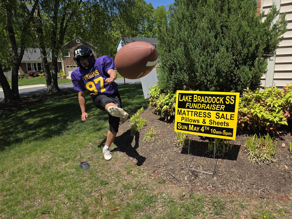 Coach Doc (@mdoc376) on Twitter photo Kick out your old bed next Sunday May 4th!! <a href="/LakeBraddockFB/">Lake Braddock ๐</a> <a href="/peytonfooster/">Peyton Fu</a> <a href="/lbfreshmanfb/">LB Freshman FB</a> Kick out your old bed next Sunday May 4th!! <a href="/LakeBraddockFB/">Lake Braddock ๐</a> <a href="/peytonfooster/">Peyton Fu</a> <a href="/lbfreshmanfb/">LB Freshman FB</a>