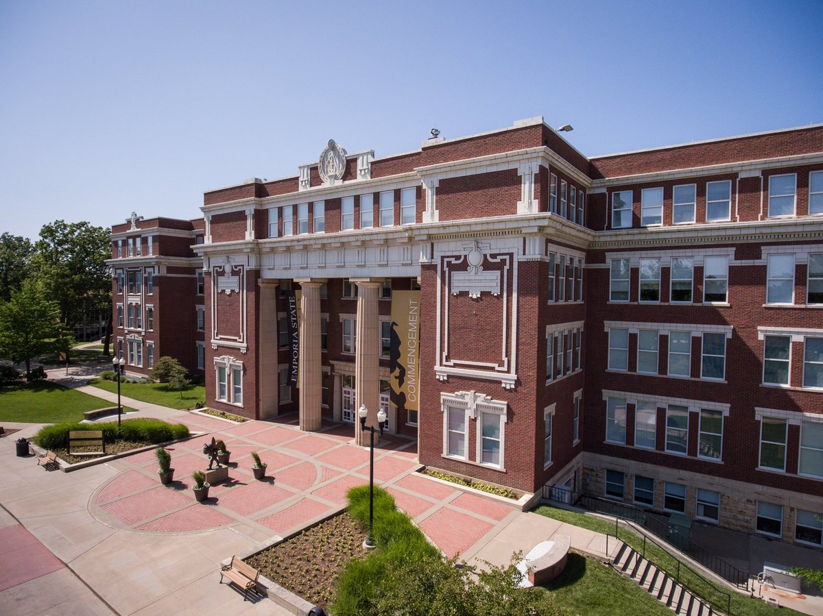Small College Hoops (@smchoops_) on Twitter photo 🚨Small College Hoops program OTD🚨
🏀Emporia State🏀
DII program in the MIAA conference. Located in Emporia, KS. Population (25K) Emporia State has a great basketball tradition and amazing facilities for Division II level.
<a href="/ESUMensBBall/">Emporia State Basketball</a> 🚨Small College Hoops program OTD🚨
🏀Emporia State🏀
DII program in the MIAA conference. Located in Emporia, KS. Population (25K) Emporia State has a great basketball tradition and amazing facilities for Division II level.
<a href="/ESUMensBBall/">Emporia State Basketball</a>